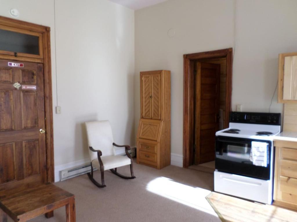 Downtown Apartment Del Norte Colorado * Del Norte